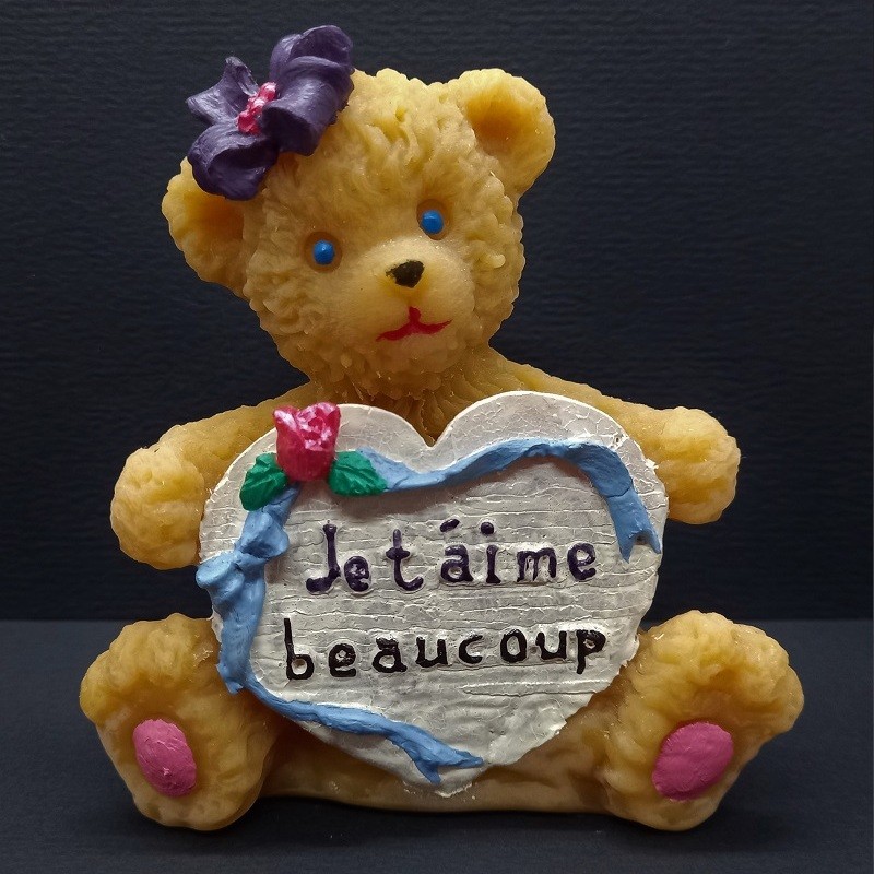 Figurine ourson avec cœur et message amour/amitié peinte en cire d'abeille