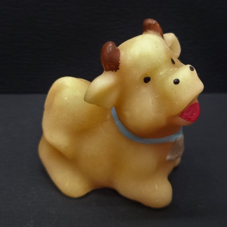 Figurine petite vache en cire d'abeille avec cloche