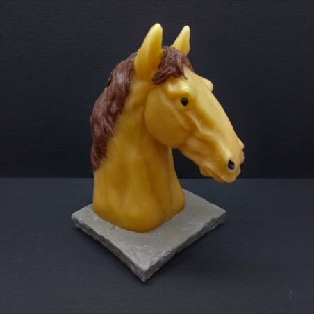 Figurine tête de cheval en cire d'abeille