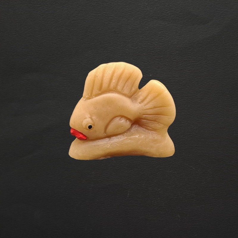 Figurine poisson en cire d'abeille