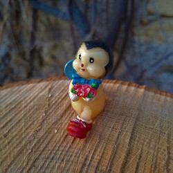 Figurine abeille avec roses en cire d'abeille