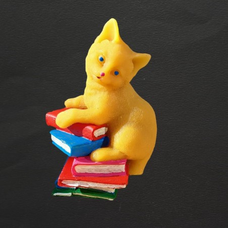 Figurine chat et livres en cire d'abeille