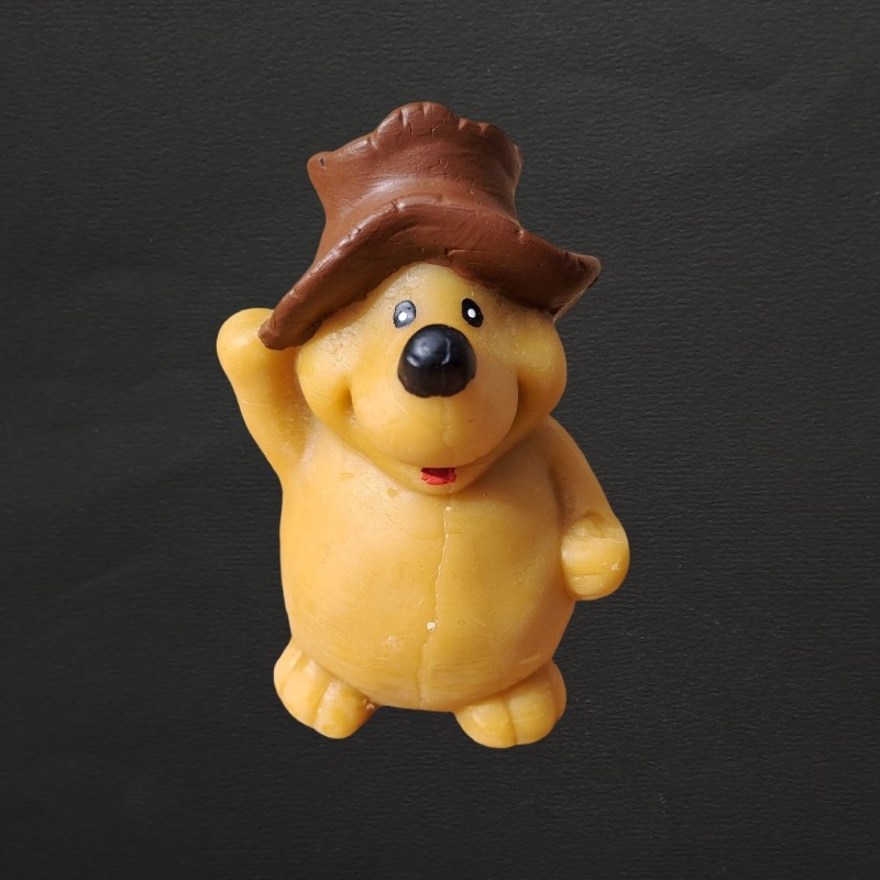 Figurine ours chapeau en cire d'abeille