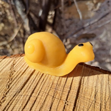 Figurine escargot en cire d'abeille