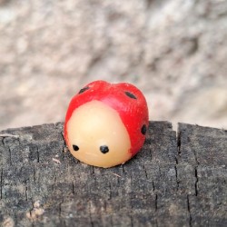 Figurine petite coccinelle...